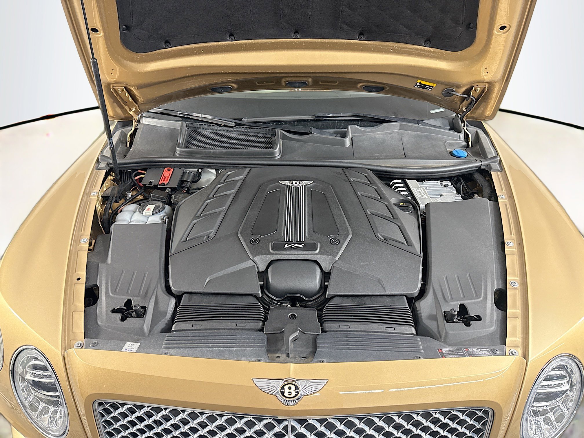 Used 2019 Bentley Bentayga image 39