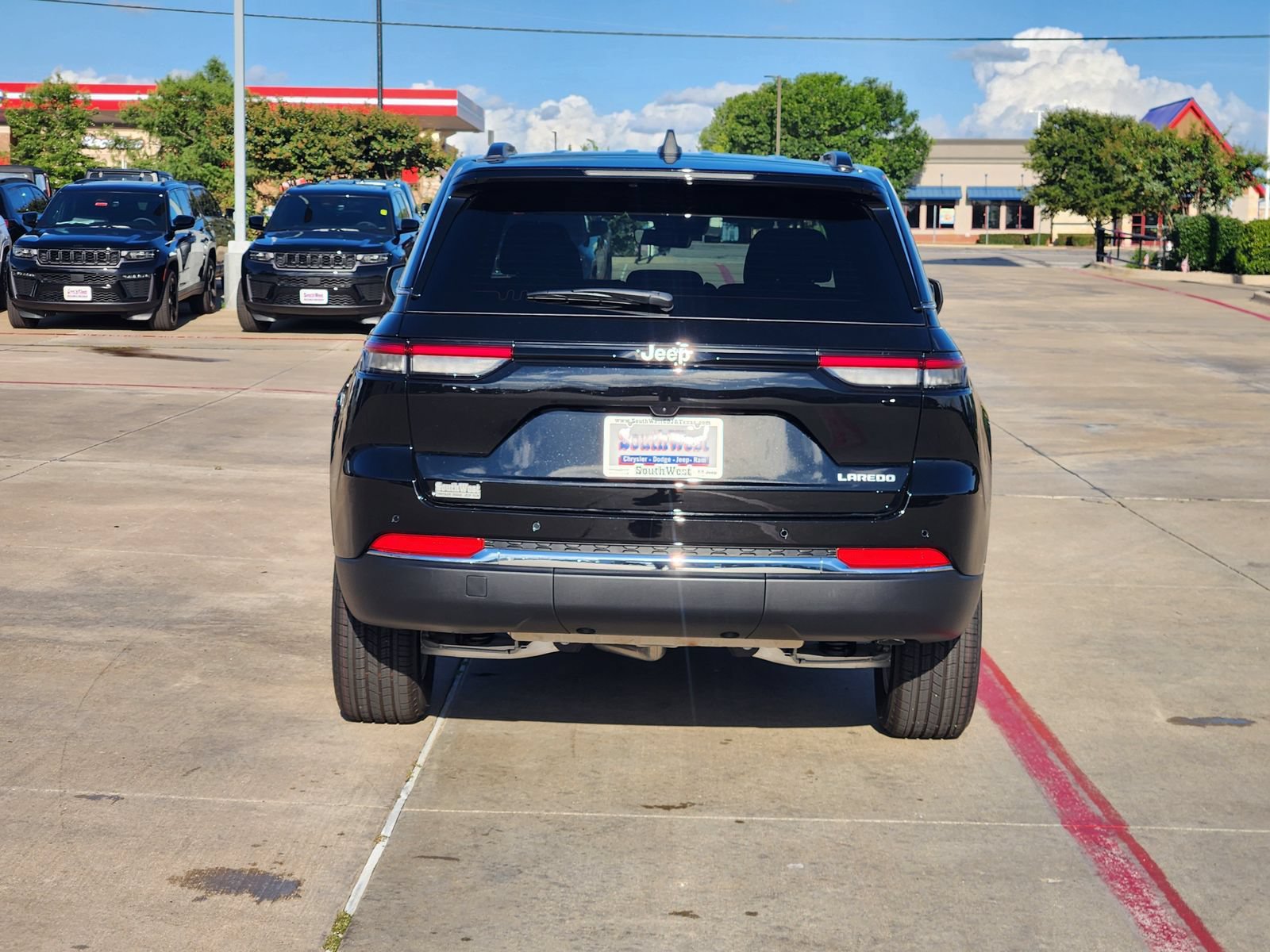 New 2026 Jeep Grand Cherokee Laredo RWD image 8