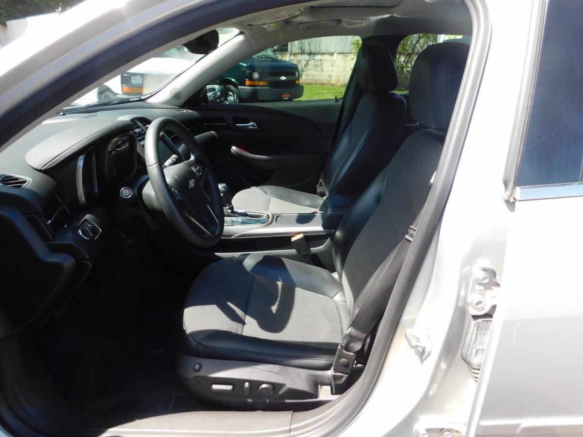 Used 2013 Chevrolet Malibu LT w/ Power Convenience Package FWD image 6