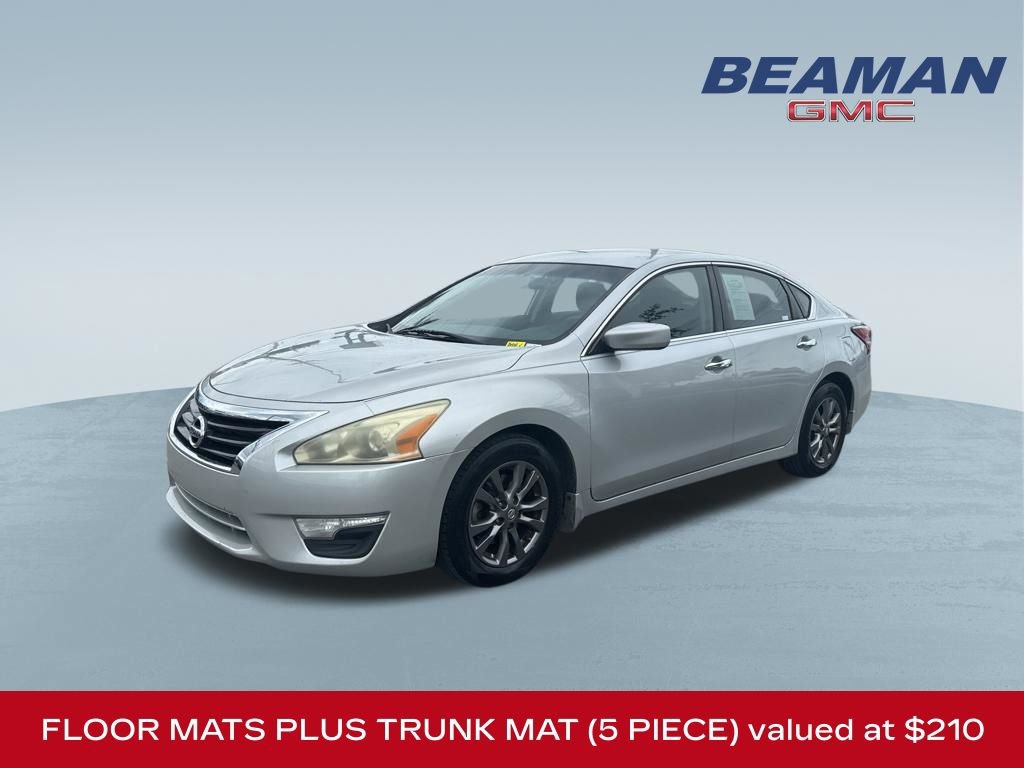 Used 2015 Nissan Altima 2.5 S w/ Sport Value Package FWD image 3