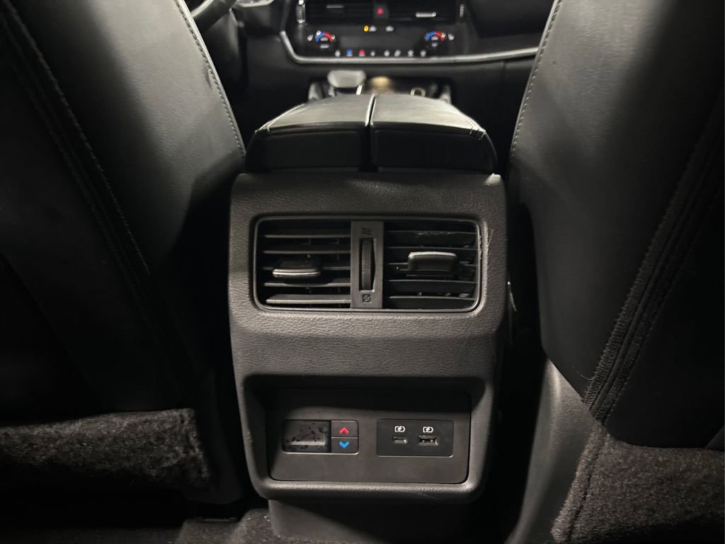 Used 2021 Nissan Rogue SL w/ Premium Package image 26