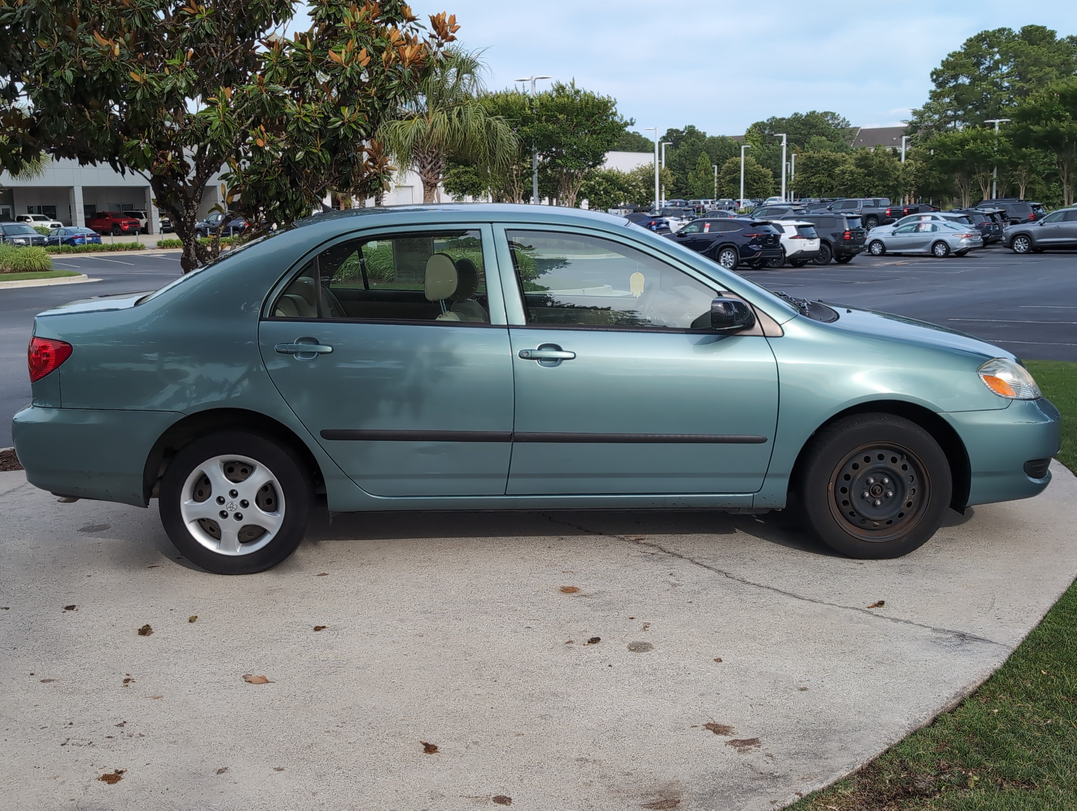 Used 2006 Toyota Corolla CE FWD image 11