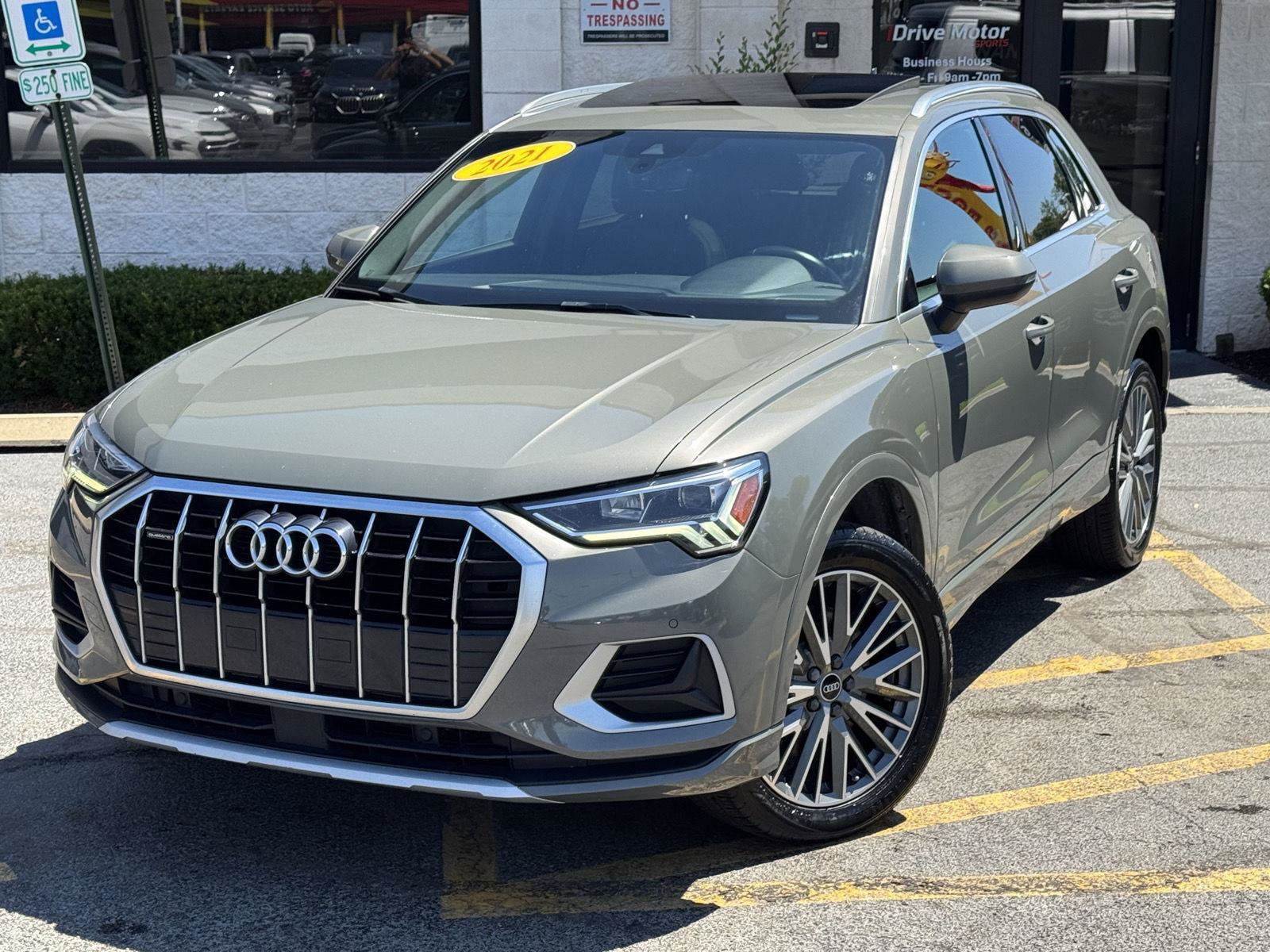 Used 2021 Audi Q3 2.0T Premium Plus w/ Premium Plus Package AWD/4WD image 2