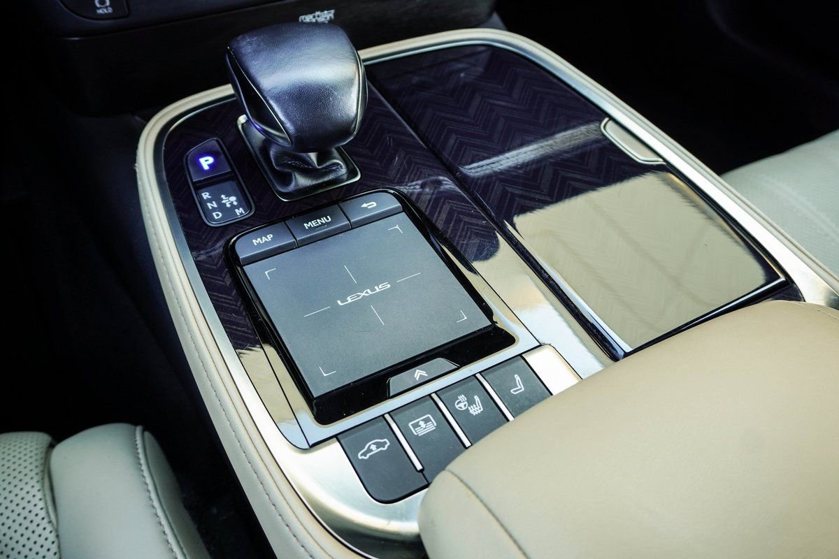 Used 2022 Lexus LS 500 w/ Interior Upgrade Package image 20