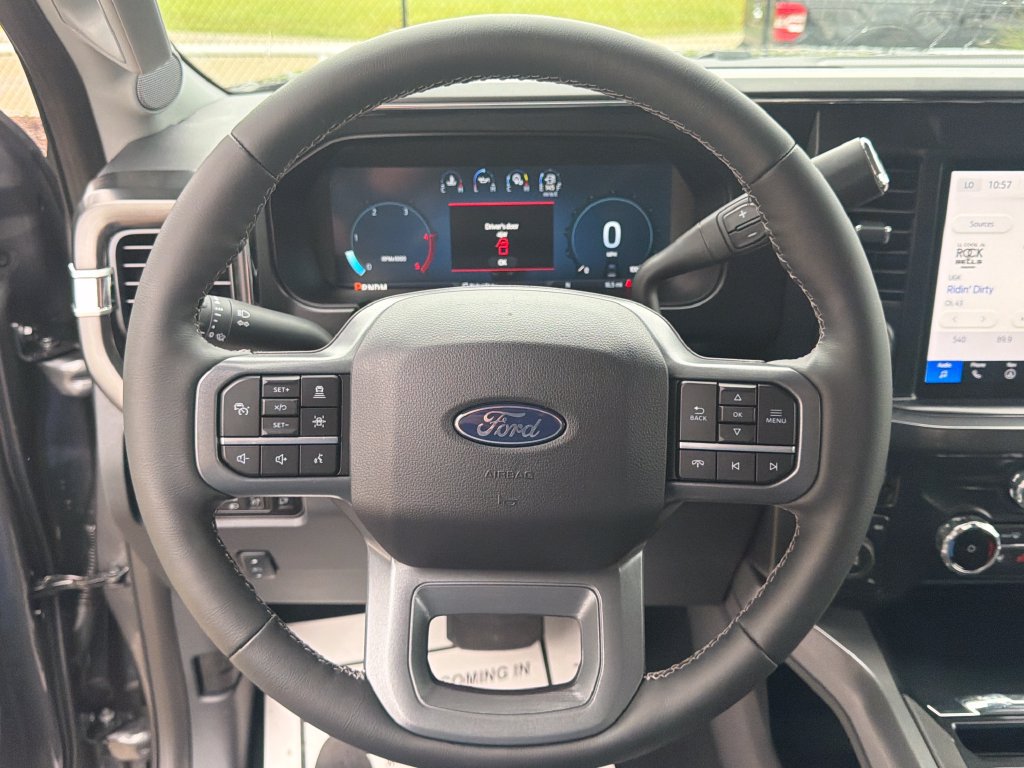New 2027 Ford F250 Lariat w/ Black Appearance Package AWD/4WD image 17