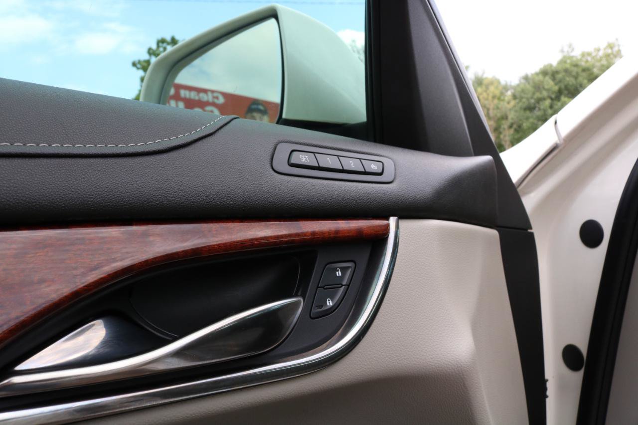 Used 2014 Cadillac ATS Luxury w/ Sun And Sound Package RWD image 18