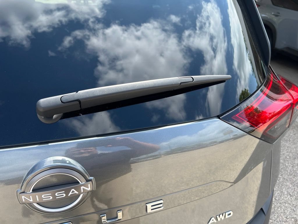 Certified 2023 Nissan Rogue S AWD/4WD image 32