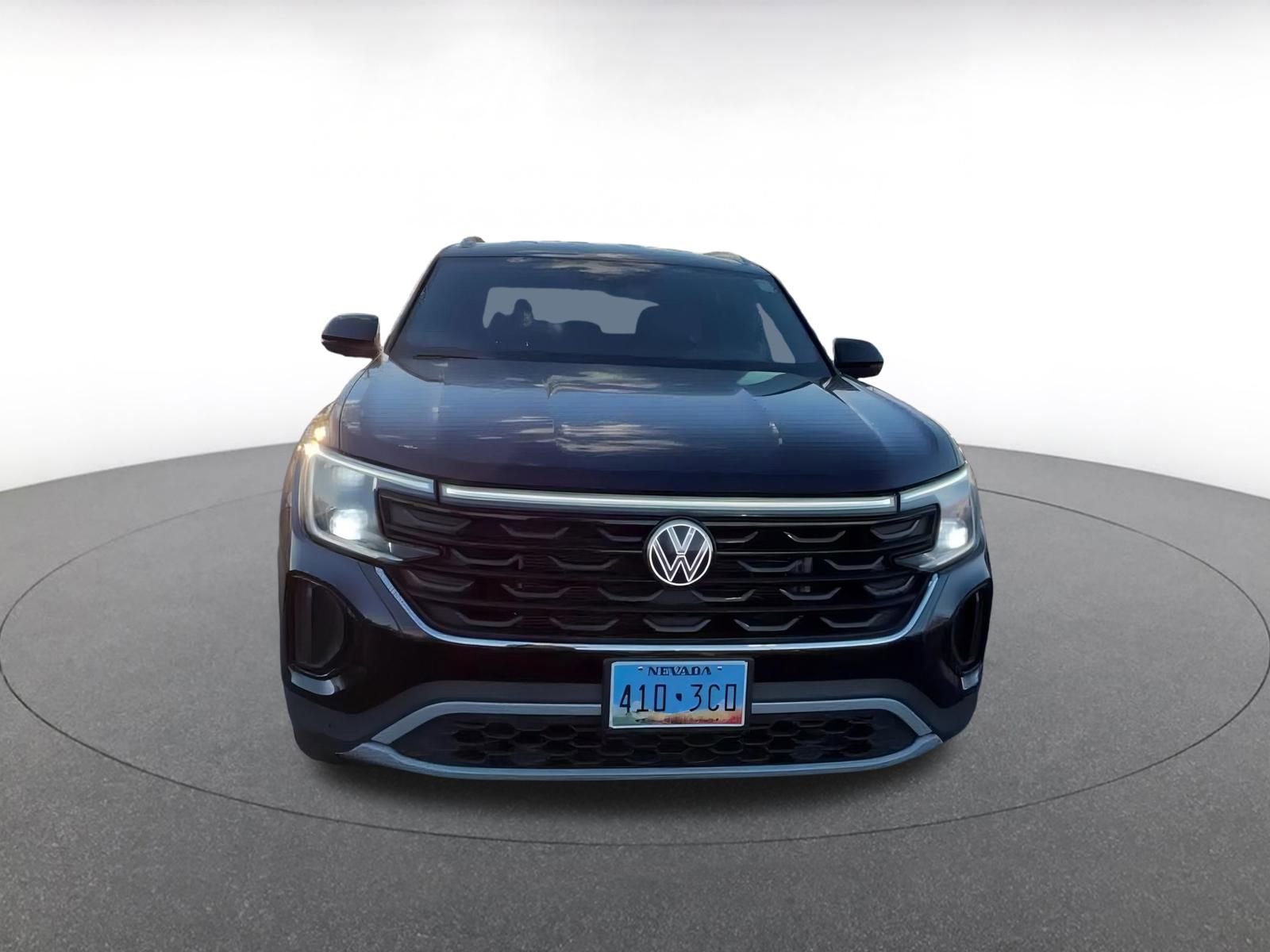 Used 2025 Volkswagen Atlas Cross Sport SE image 4