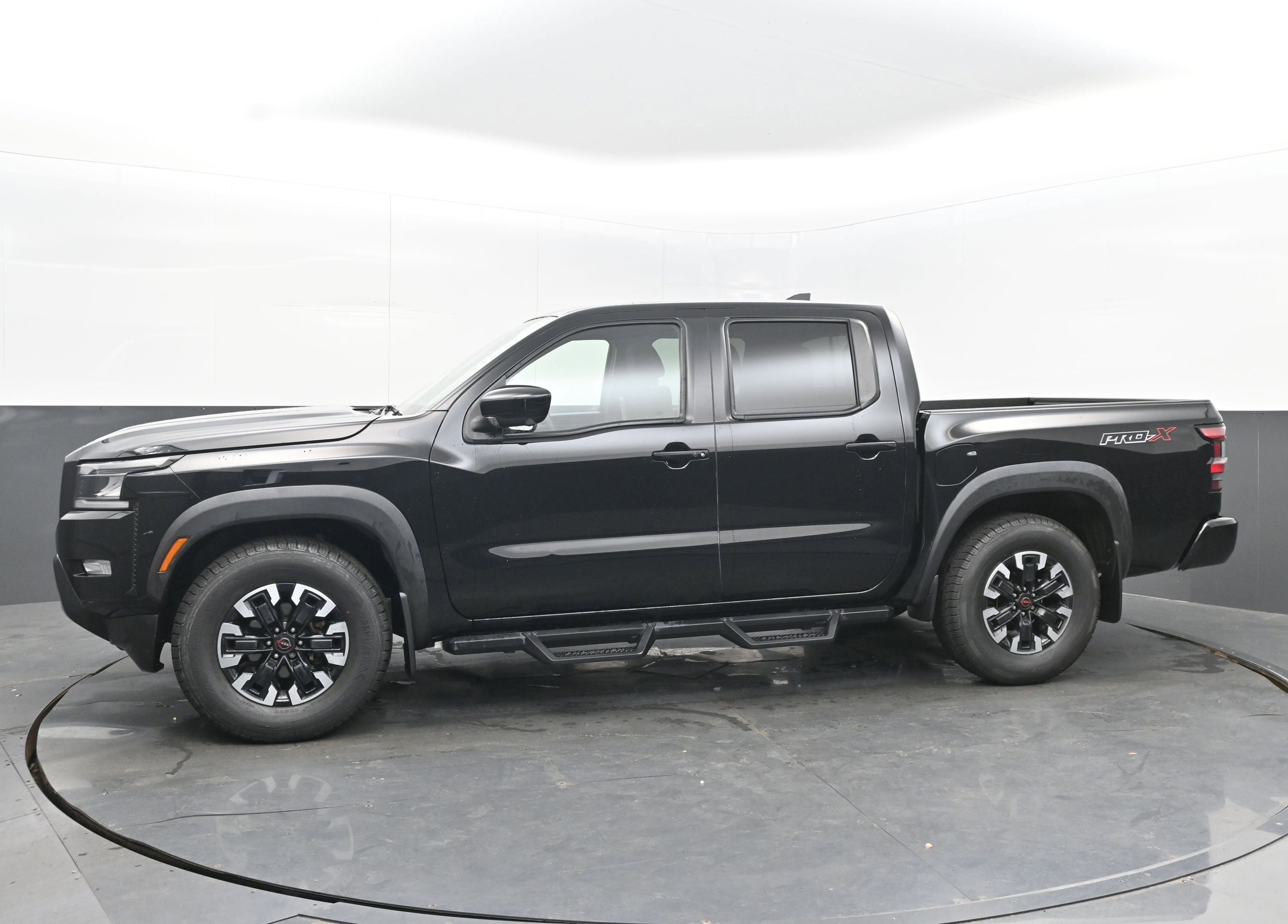 Used 2022 Nissan Frontier Pro-X image 5