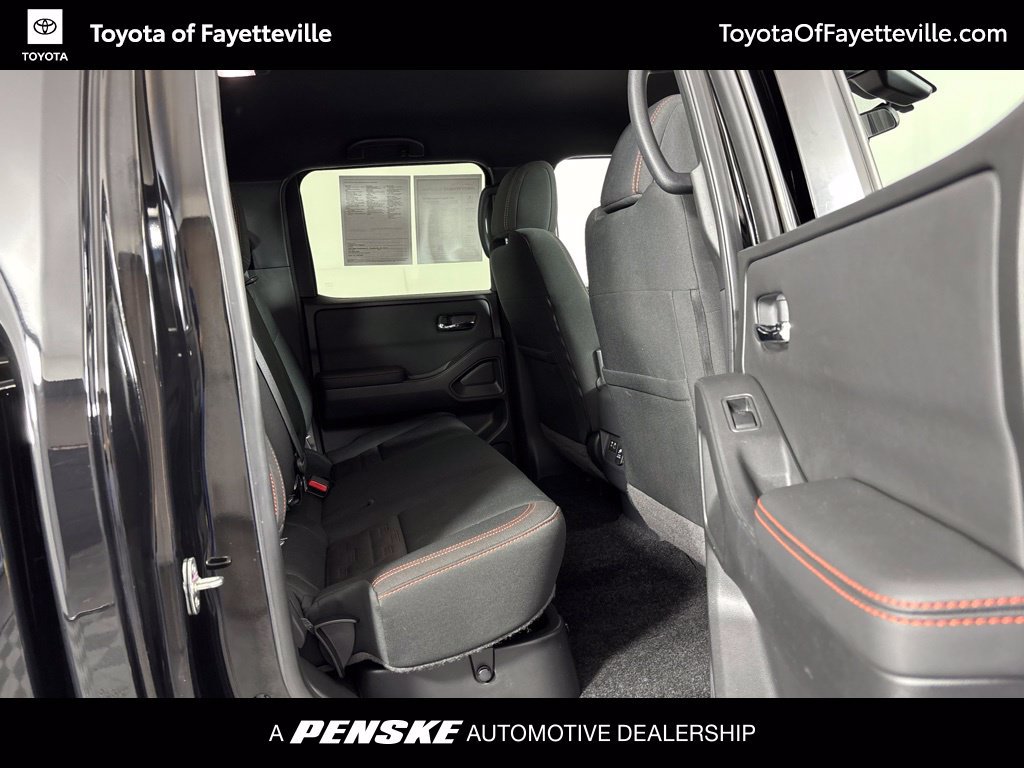 Used 2022 Nissan Frontier PRO-4X AWD/4WD image 8