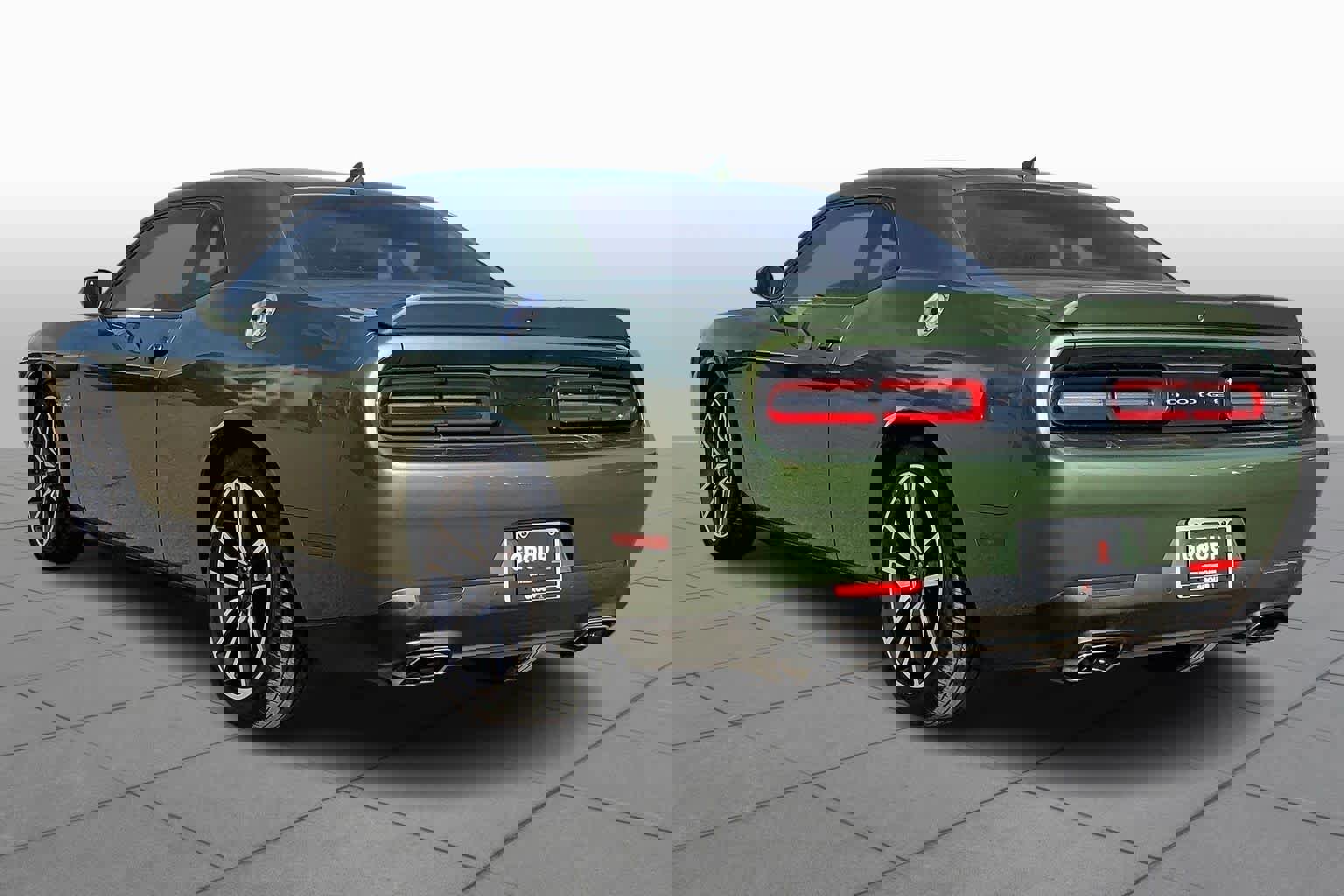 Used 2022 Dodge Challenger R/T w/ Plus Package image 10