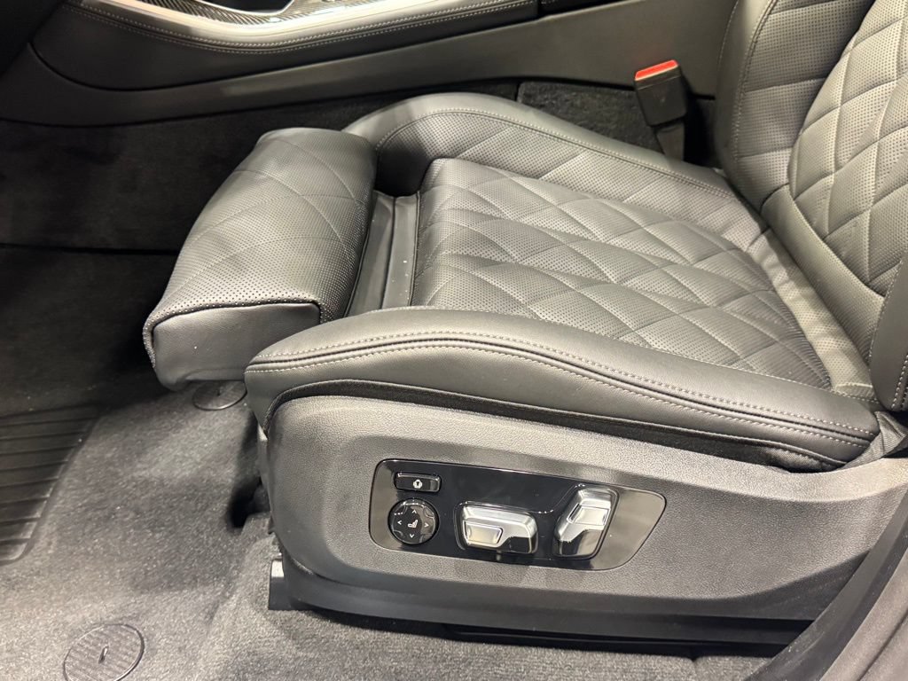 Used 2026 BMW X5 M60i w/ Climate Comfort Package AWD/4WD image 17