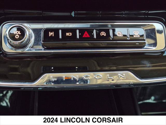 Certified 2024 Lincoln Corsair AWD w/ Equipment Group 101A image 18