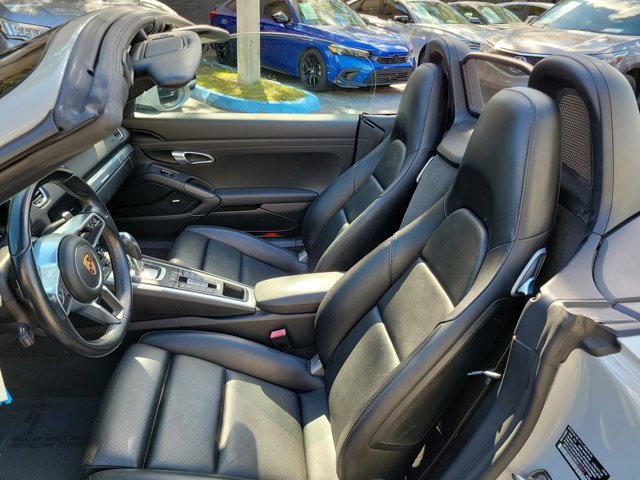 Used 2021 Porsche 718 Boxster image 11