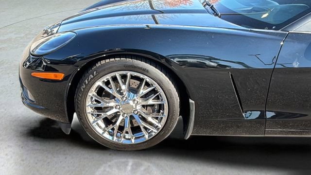 Used 2007 Chevrolet Corvette Base w/ Preferred Equipment Group image 32
