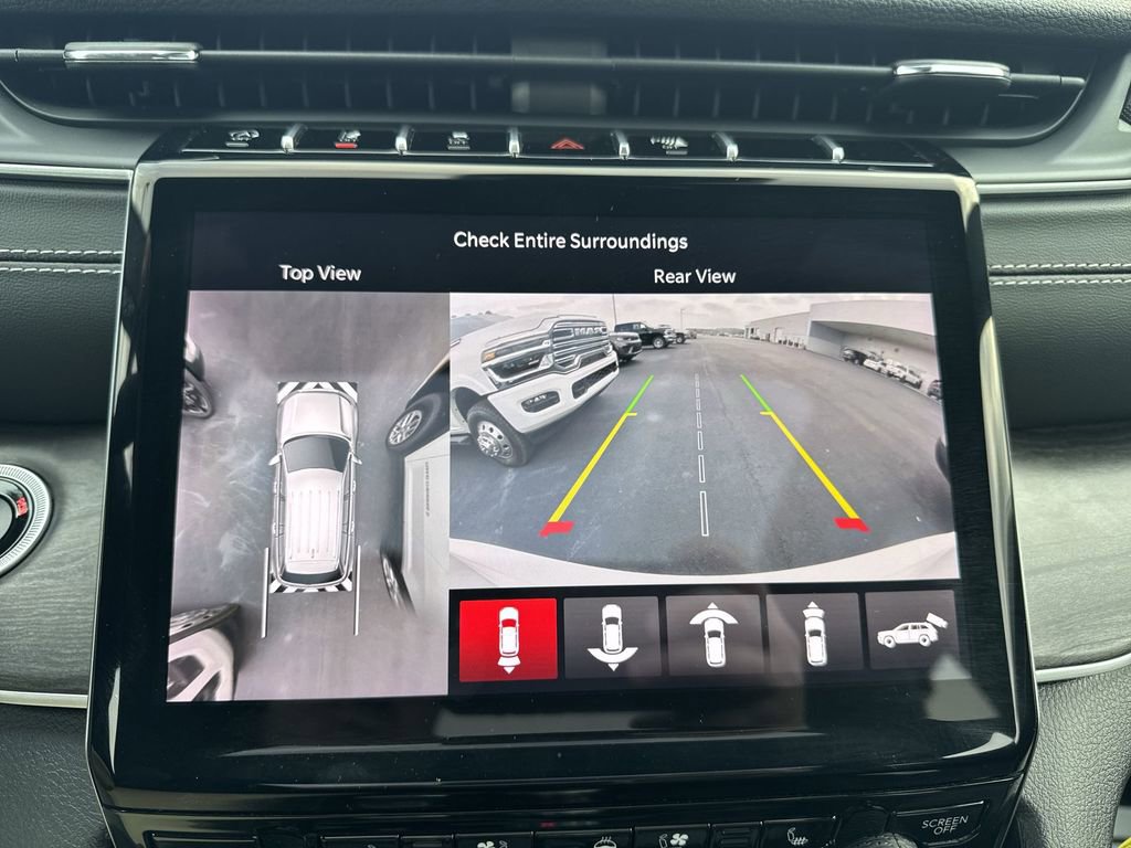 New 2025 Jeep Grand Cherokee Limited w/ Luxury Tech Group II image 17