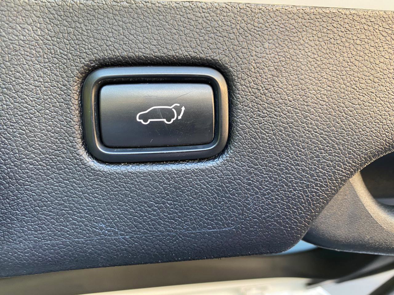 Used 2020 Kia Sorento EX FWD image 11