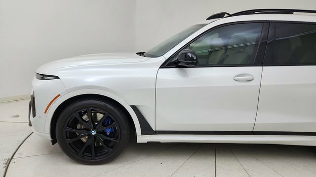 Used 2024 BMW X7 M60i w/ Executive Package image 9