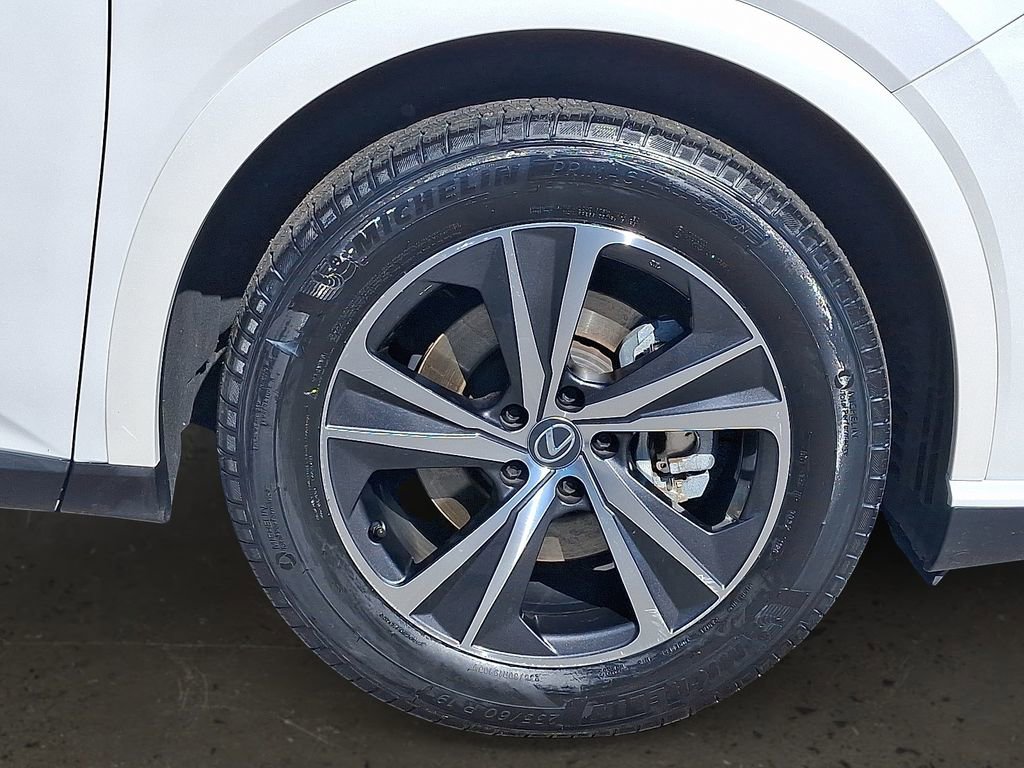 Used 2023 Lexus RX 350 Premium w/ Accessory Package (Z1) FWD image 9