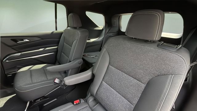 Used 2024 Chevrolet Traverse LT w/ Enhanced Driving Package FWD image 19