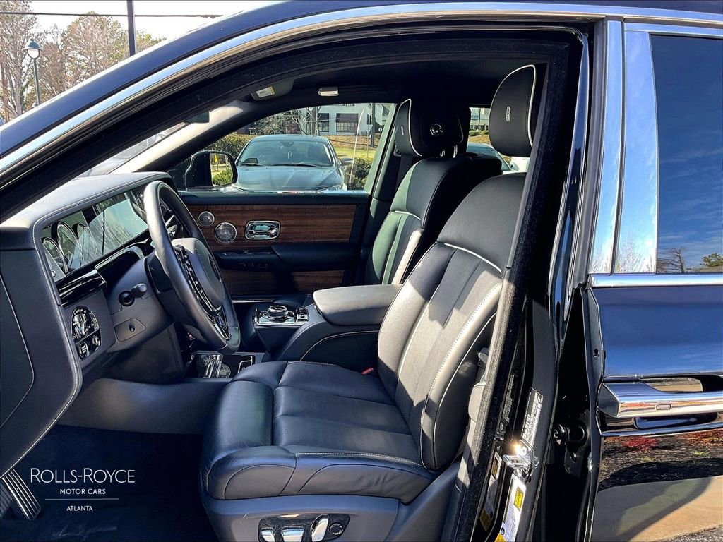 Used 2020 Rolls-Royce Phantom Sedan RWD image 24