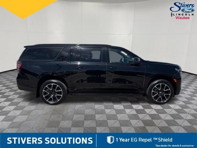 Used 2023 Chevrolet Suburban RST w/ Sport Performance Package AWD/4WD image 5