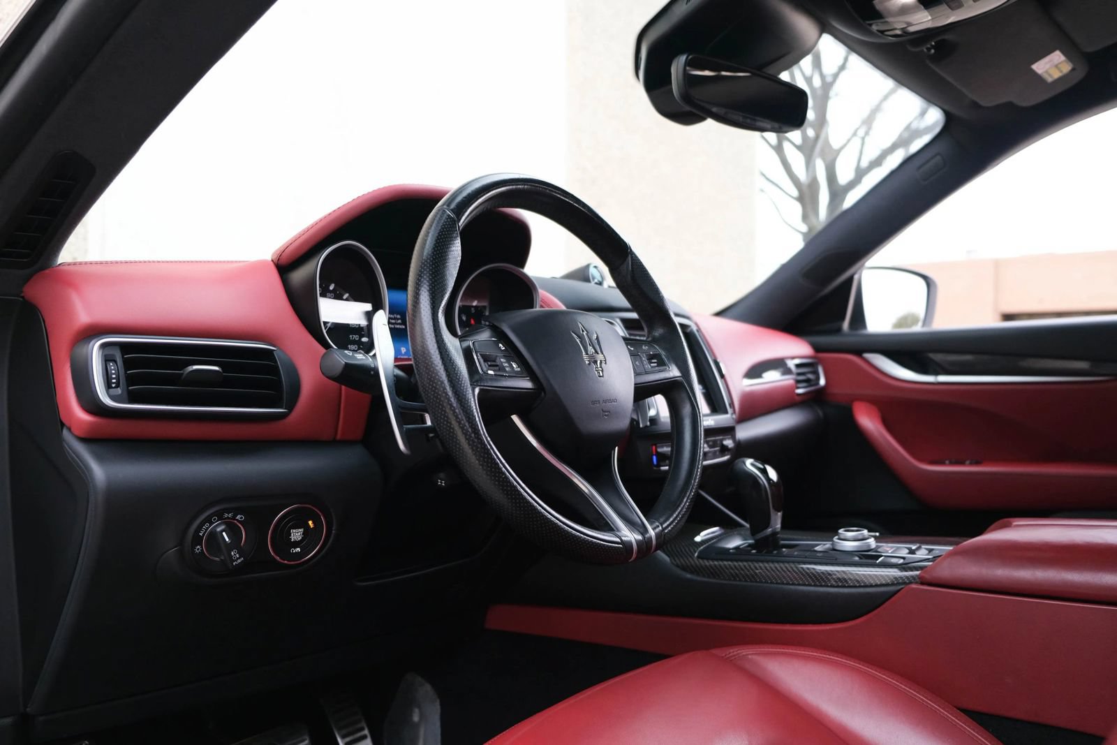 Used 2017 Maserati Levante S AWD/4WD image 21