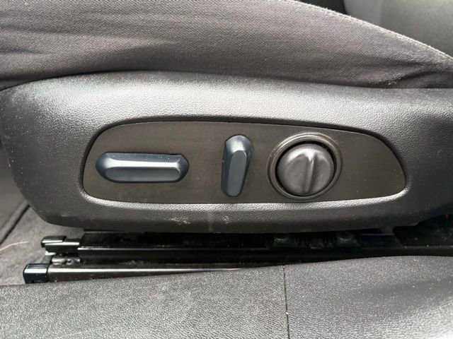 Used 2023 Chevrolet Malibu LT image 36