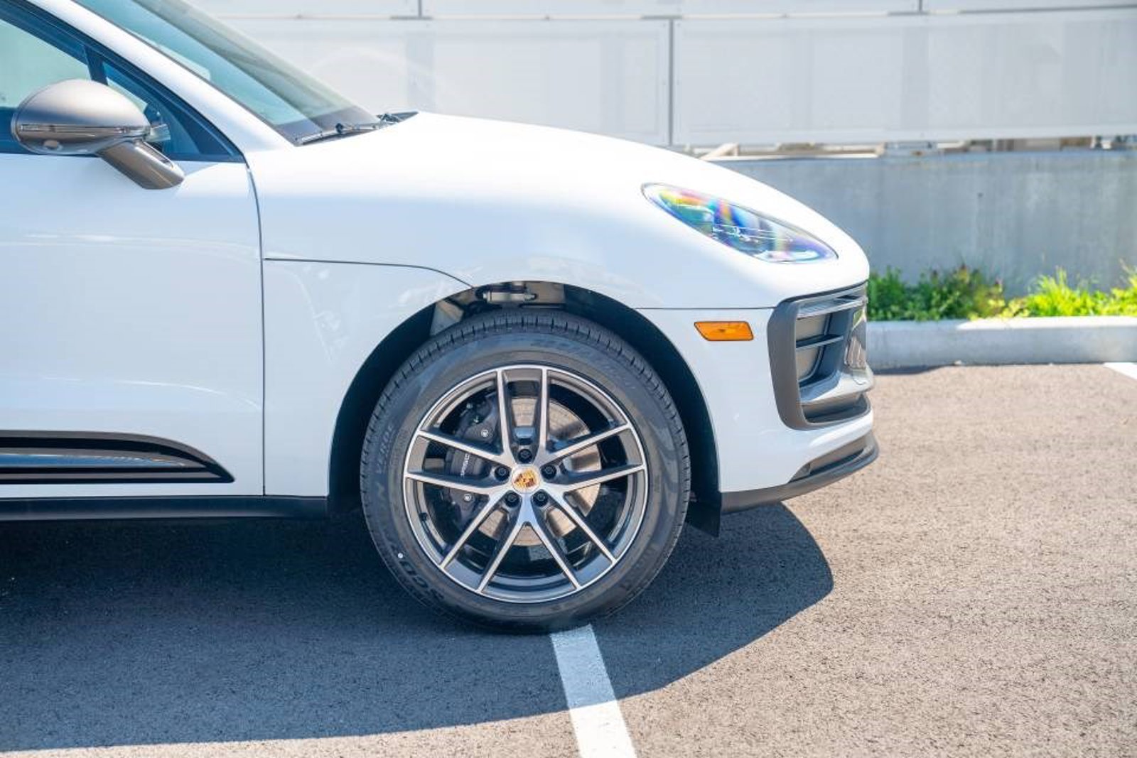 New 2026 Porsche Macan Turbo AWD/4WD image 9