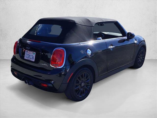 Used 2017 MINI Cooper S FWD image 3