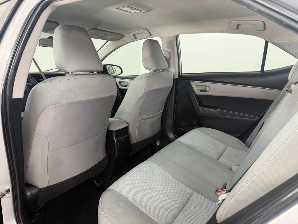 Used 2016 Toyota Corolla LE FWD image 32