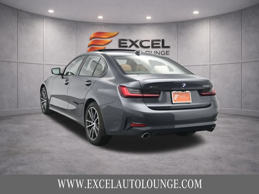 Used 2022 BMW 330i xDrive Sedan w/ Driving Assistance Package AWD/4WD image 5