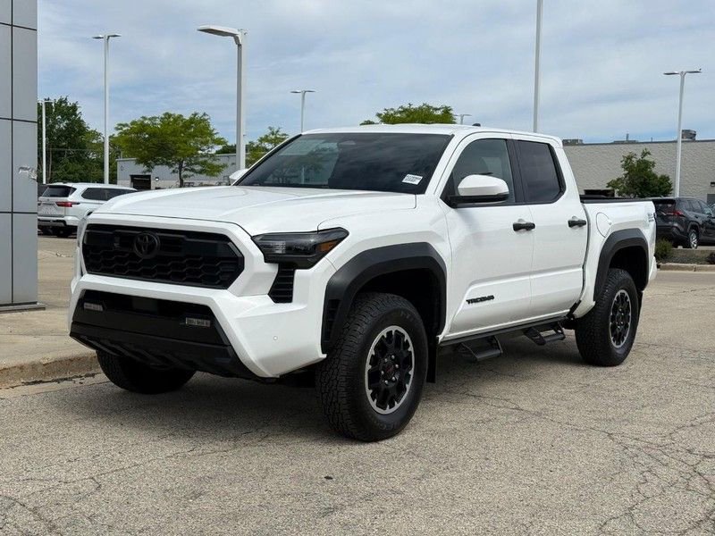Used 2024 Toyota Tacoma TRD Off-Road w/ TRD Off Road Upgrade Package AWD/4WD image 7