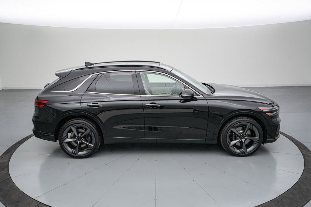 Used 2026 Genesis GV70 3.5T Sport Prestige image 3