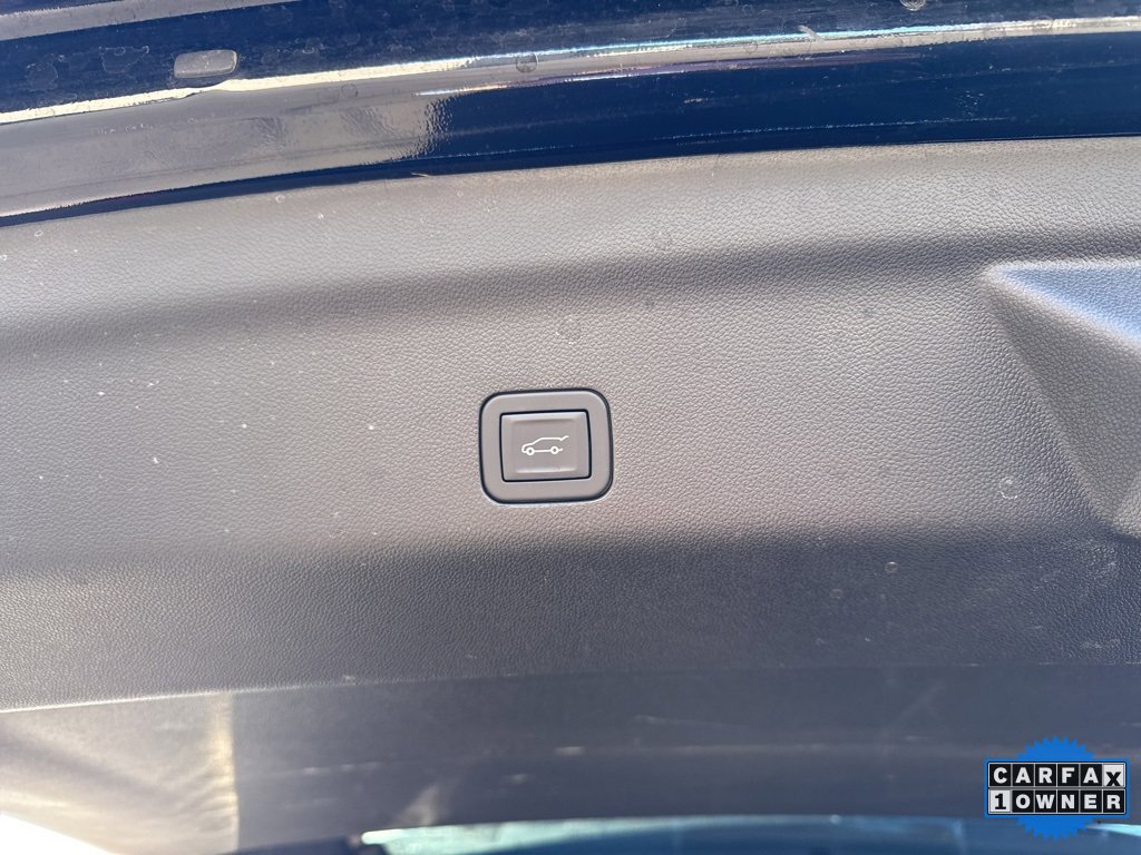 Used 2025 GMC Yukon Denali image 15