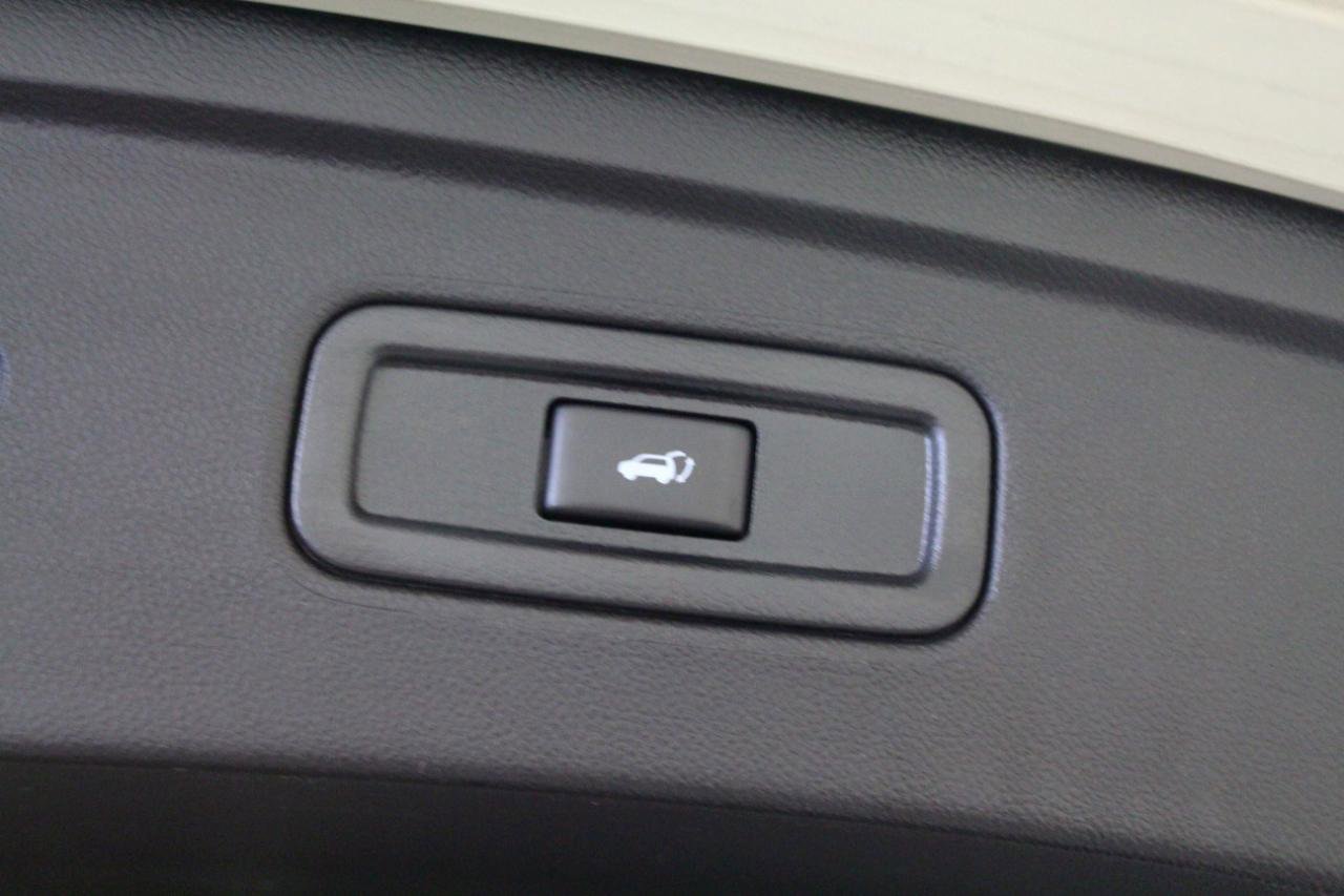 Used 2013 INFINITI FX37 AWD w/ Premium Pkg image 30