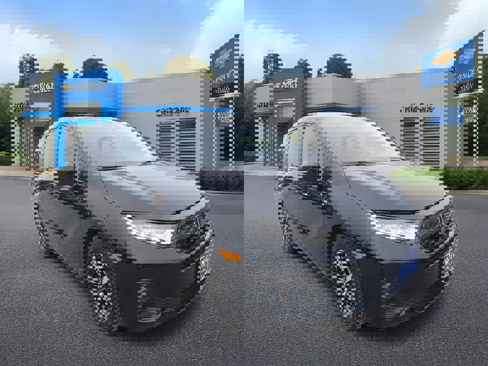 Used 2025 Honda Odyssey EX-L image 2