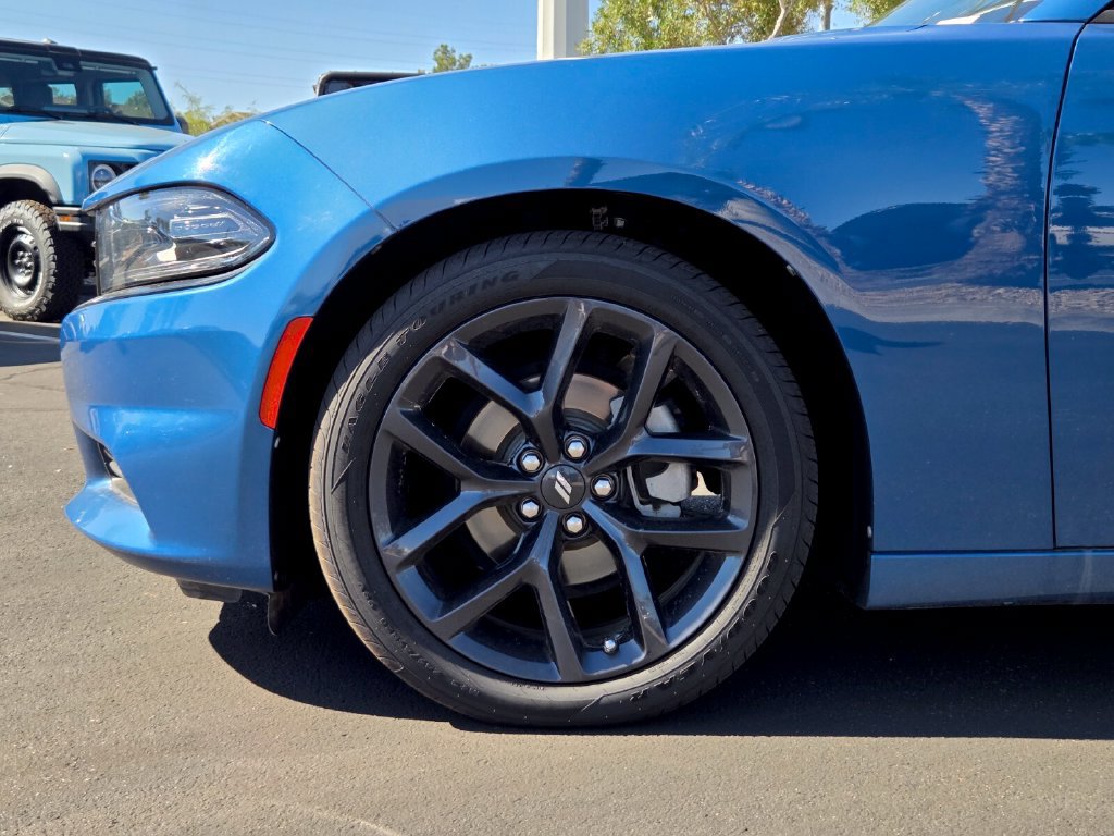 Used 2023 Dodge Charger SXT w/ Blacktop Package RWD image 9