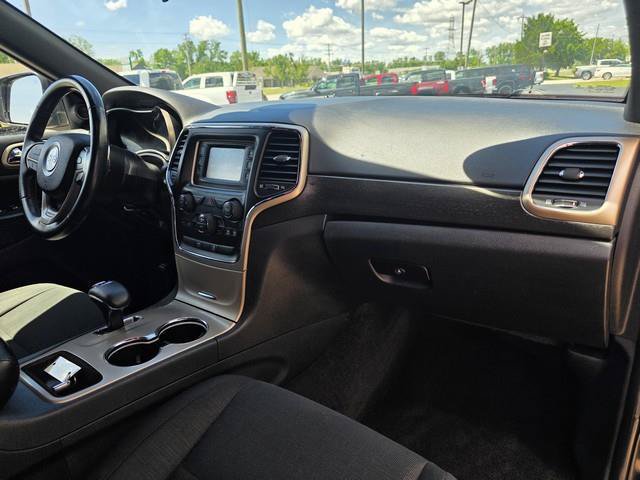 Used 2015 Jeep Grand Cherokee Laredo w/ Quick Order Package 23E AWD/4WD image 23