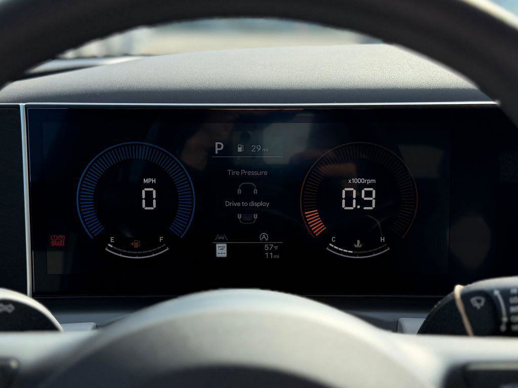 New 2026 Hyundai Tucson SE image 13