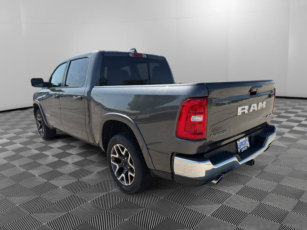 Used 2026 RAM 1500 Laramie AWD/4WD image 3
