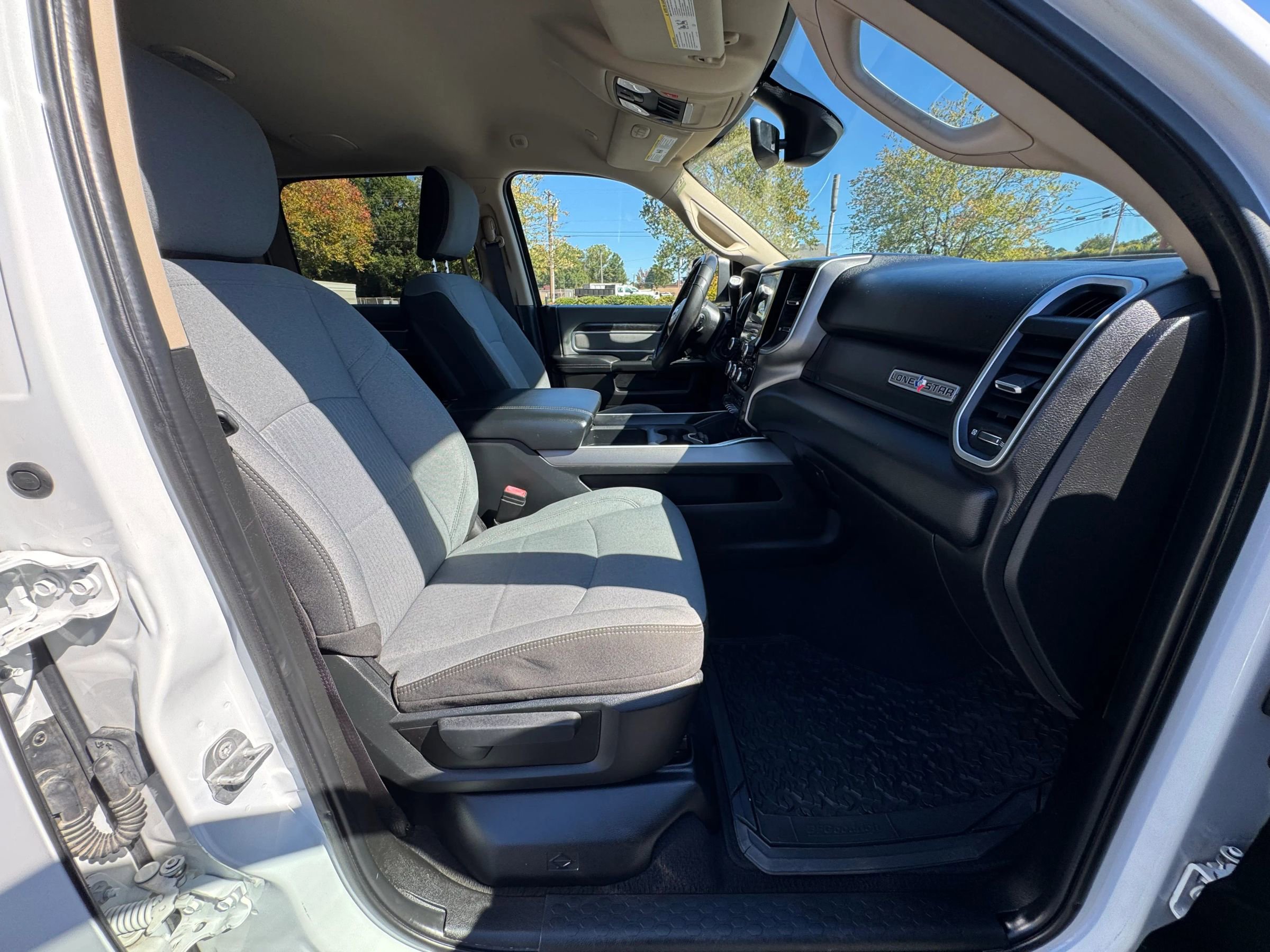 Used 2019 RAM 3500 Lone Star image 22