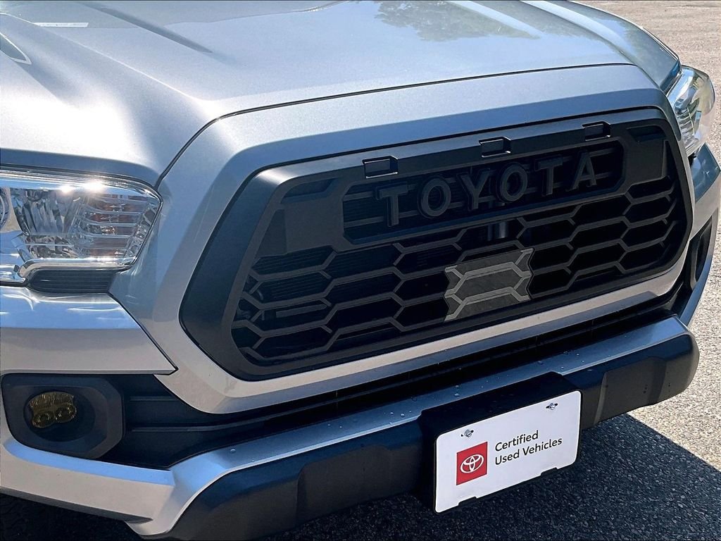Certified 2021 Toyota Tacoma SR5 AWD/4WD image 29