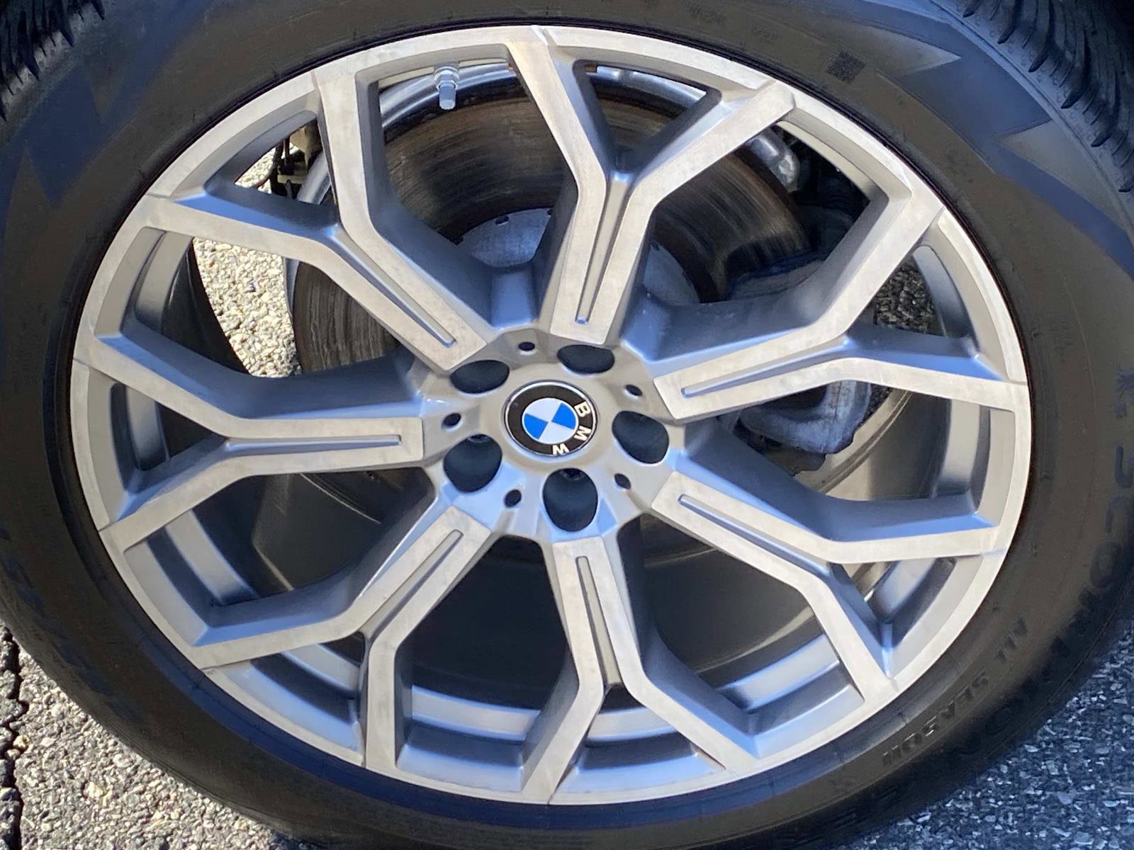 Used 2020 BMW X7 xDrive40i w/ Cold Weather Package image 24