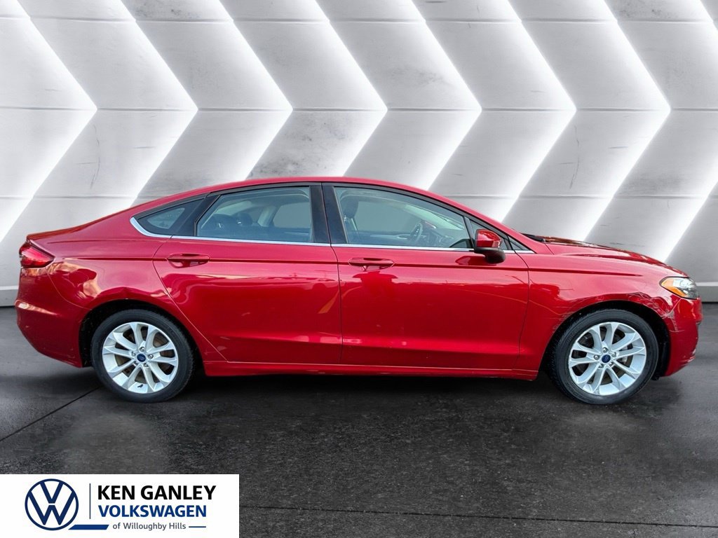 Used 2020 Ford Fusion SE FWD image 5