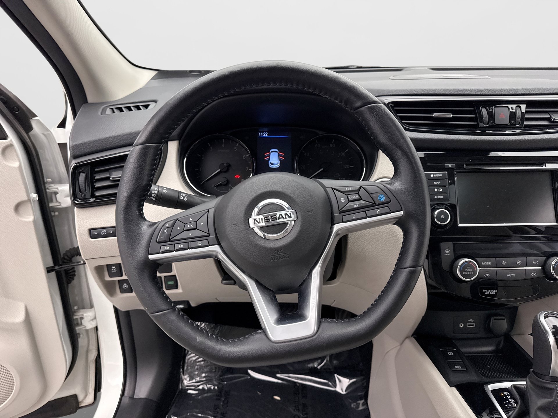 Used 2022 Nissan Rogue Sport SL w/ Premium Package FWD image 14
