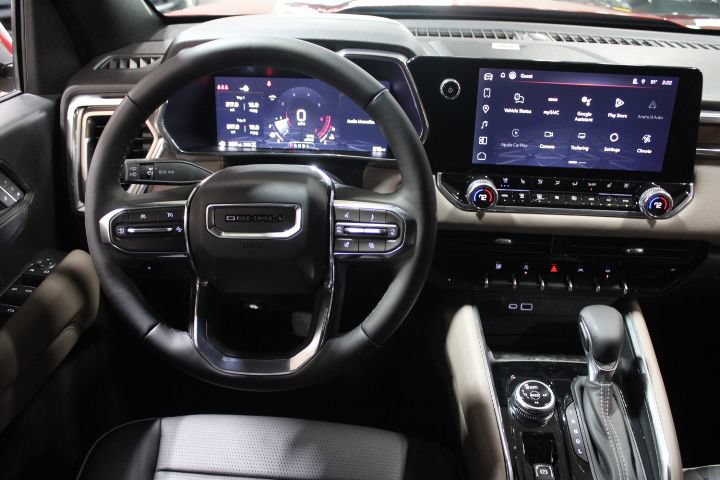New 2026 GMC Canyon Denali AWD/4WD image 32