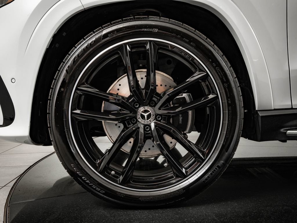 Used 2025 Mercedes-Benz GLS 450 4MATIC image 13