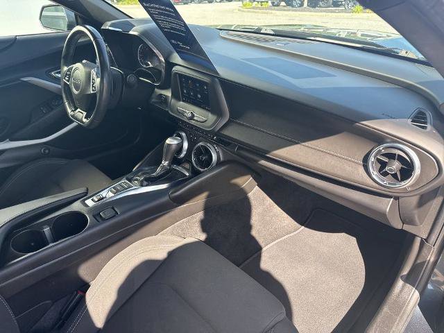 Used 2020 Chevrolet Camaro LT w/ RS Package image 28