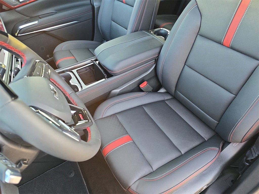 New 2026 Chevrolet Traverse RS image 16